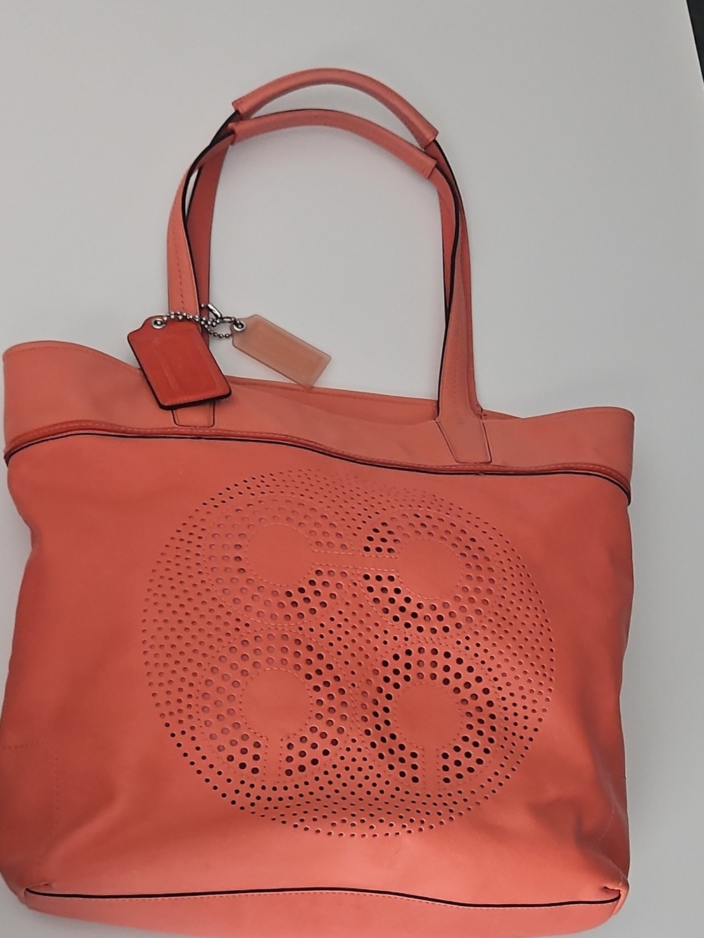 Coach Signature Coral Perforated Tote Bag Zip Top Silver Hardware Lined Pockets